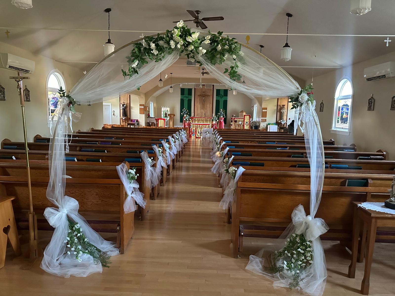 Beautiful wedding floral arch